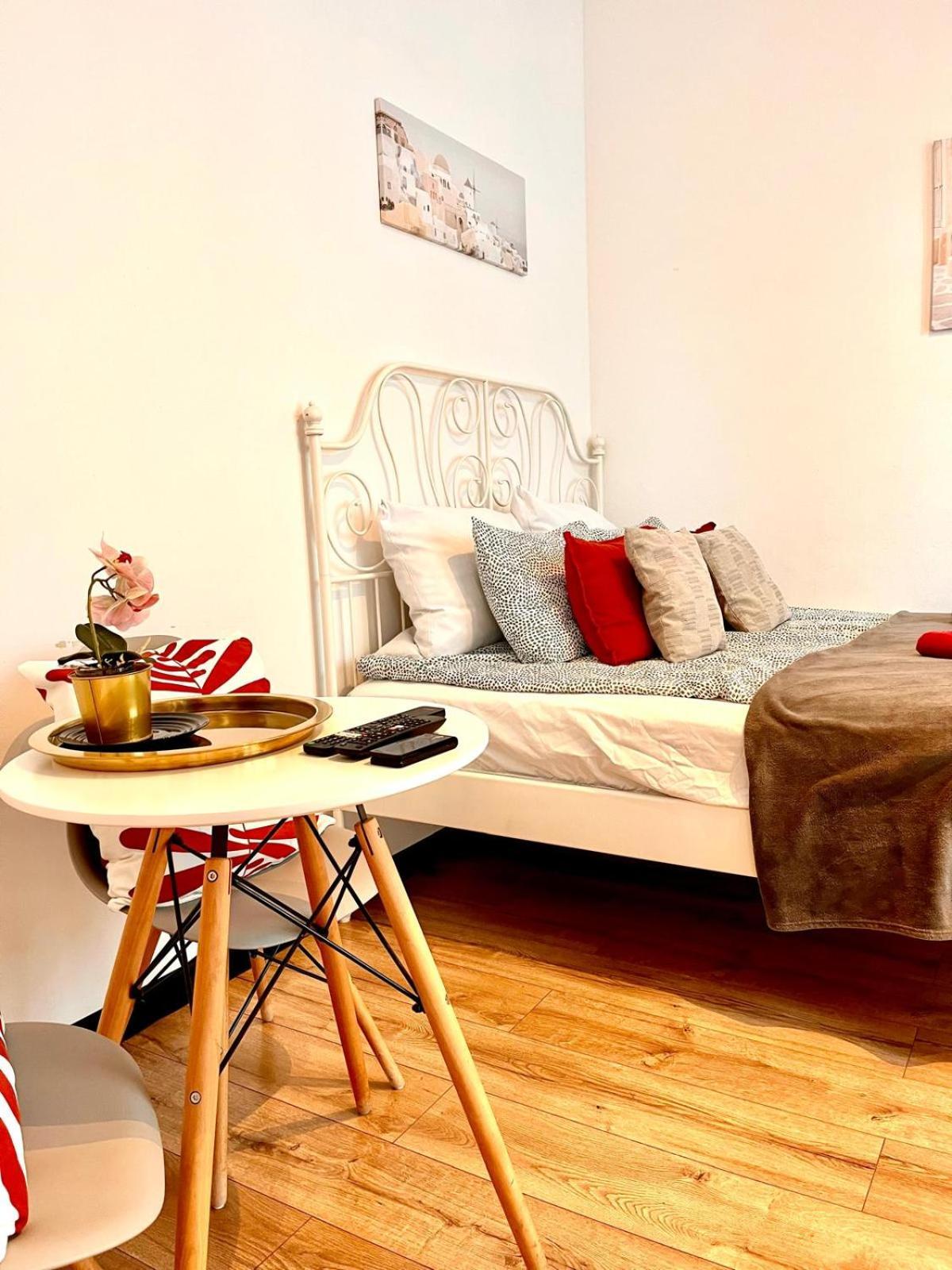 1 In Center Apartment Warsaw